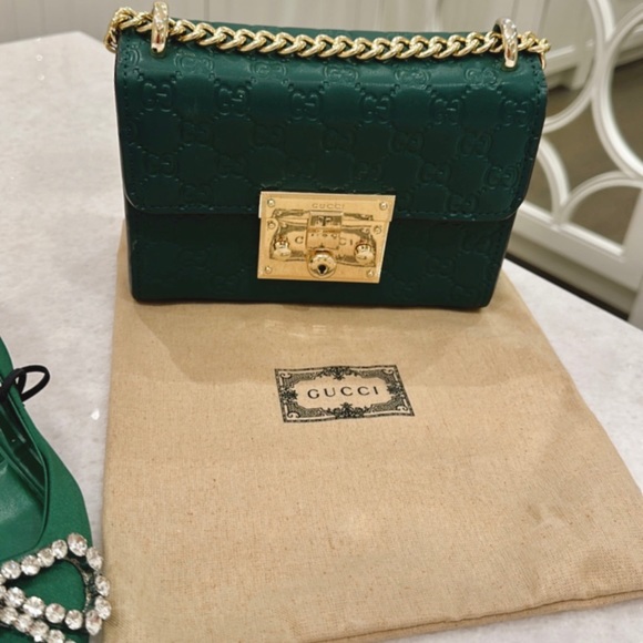 Size small - Picture 2 of 6